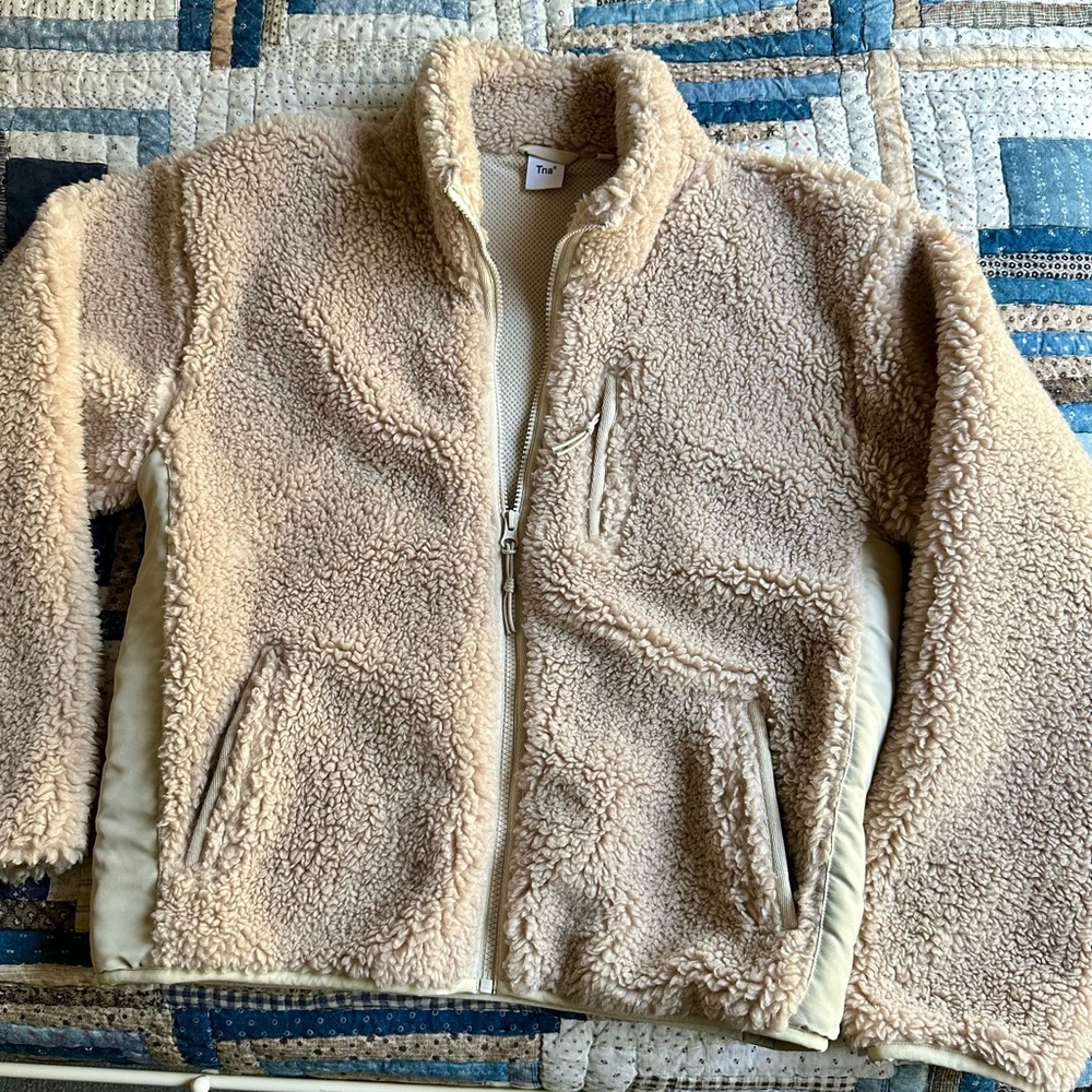 Aritzia TNA Cream Sherpa Jacket Sz M